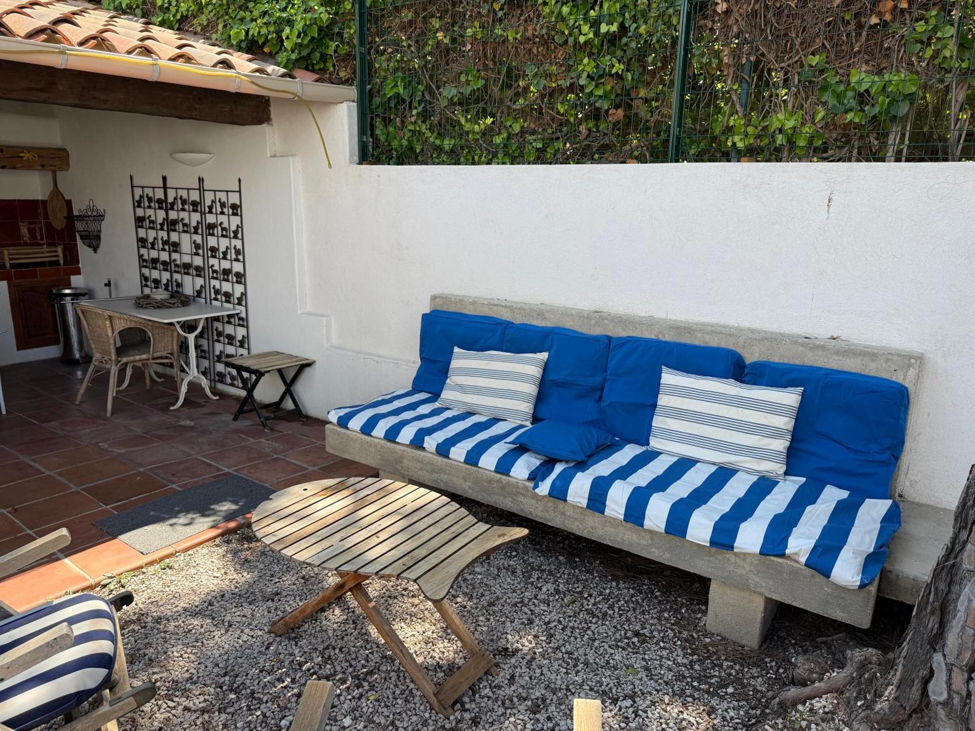 Villa La Grande Bastide Piscine Et Tennis Collectif กาซีส์ ภายนอก รูปภาพ